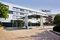 Radisson Hotel and Conf Centre London Heathrow - Pool