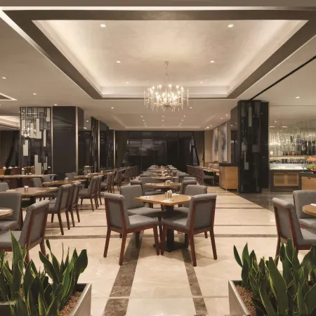 Tryp by Wyndham Istanbul Basin Ekspres Отели рядом с достопримечательностью «Станция метро Otogar»