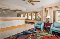 Baymont by Wyndham Logan Hotels in Washington Township