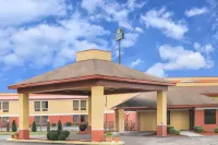 Days Inn & Suites by Wyndham Casey Hotels in Casey