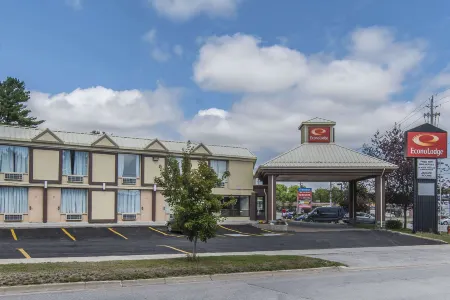 Econo Lodge Отели в г. Ориллия