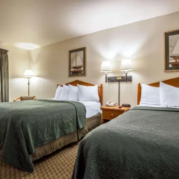Quality Inn & Suites Federal Way - Seattle Hotels near Dash Point Beach