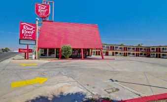Red Roof Inn Needles