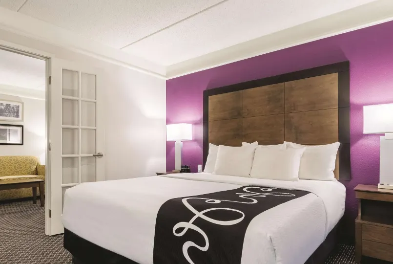 La Quinta Inn & Suites by Wyndham Alexandria Airport
