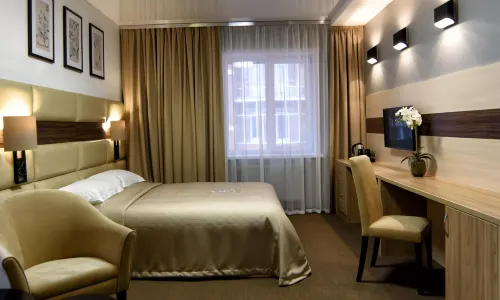 Aura City Hotel
