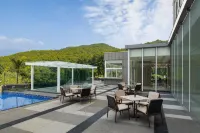 Fairfield by Marriott Dehradun - Pools