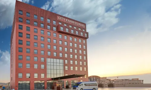 City Express Plus by Marriott San Luis Potosí