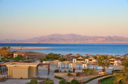 Sheraton Soma Bay Resort Отели в г. Qesm Safaga