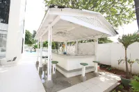 Apartamento en El Centro de San Andrés Islas Con Vista Al Mar- Edificio Bay Point 703