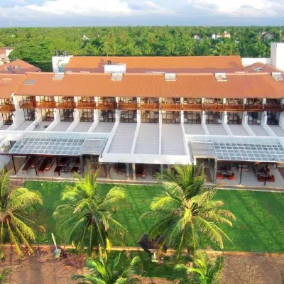 Goldi Sands Hotel Hotels near Ettukala Beach