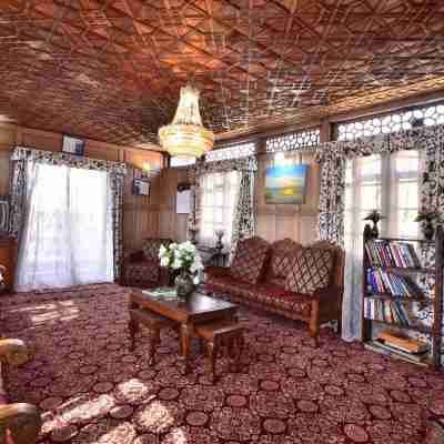 Houseboat Zaindari Palace Others