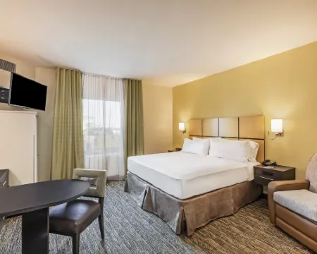 キャンドルウッド スイーツ レネクサ - オーバーランド パーク エリア by IHG レネックサのホテル