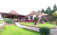 Grha Kasih Hotels in Cisarua Subdistrict