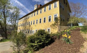 Old Mill Inn