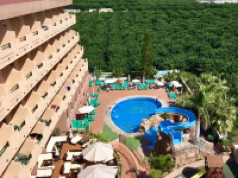 هوتل فيكتوريا بلايا فنادق في ألمونيكار