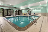 Holiday Inn & Suites Bothell Hotels in Bothell