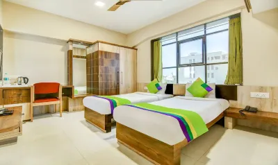 The Tripti Hotel & Banquets