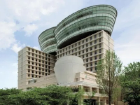 City Plaza Osaka Hotel di 