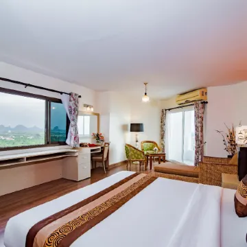 Golden Beach Cha-Am Hotel