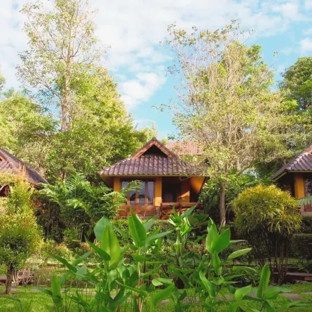 Pura Vida Pai Resort