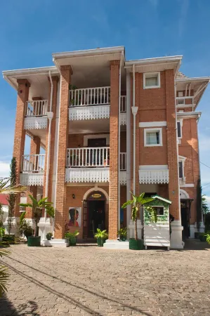 Les 3 Métis Отели в г. Антананариво Аварадрано