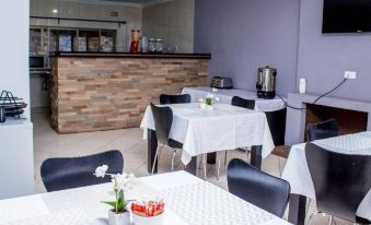 Rose Villa Lodge - Housity