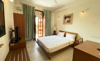 BedChambers Serviced Apartments, Sector 45