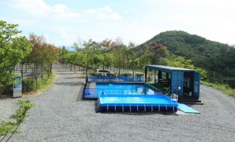 Yeongwol Cube Zone Camping Pension