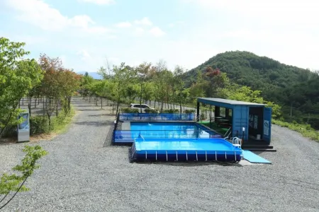 Yeongwol Cube Zone Camping Pension