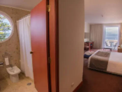 Azoris Faial Garden - Resort Hotel オルタのホテル