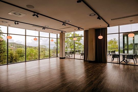 래디슨 호텔 슈클라르스카 포레바 전경