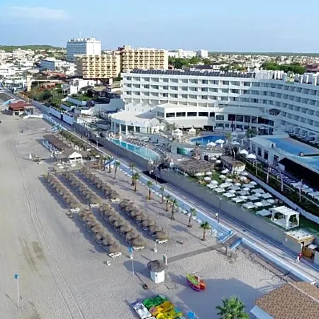 On Hotels Oceanfront Adults Designed