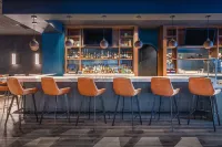 Sheraton Reston Hotel - bar