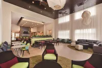 โฮมวูดสวีทส์ บายฮิลตัน โมบีล I-65/แอร์พอร์ตบูเลอวาร์ด AL