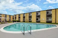 SureStay Plus Hotel by Best Western McGuire AFB Jackson