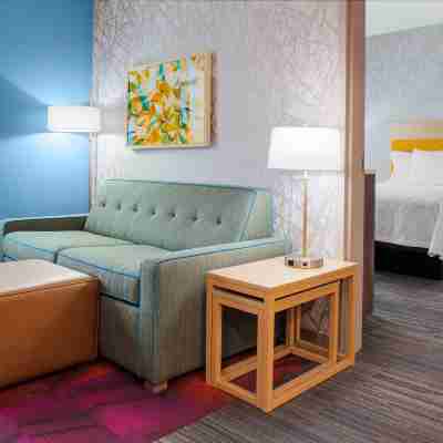 Home2 Suites by Hilton Lake Charles Rooms