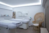 Alley Boutique Hotel and Spa