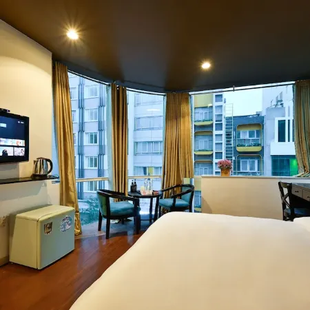 The Noble Swan Hotel New World Отели рядом с достопримечательностью «Район 1»