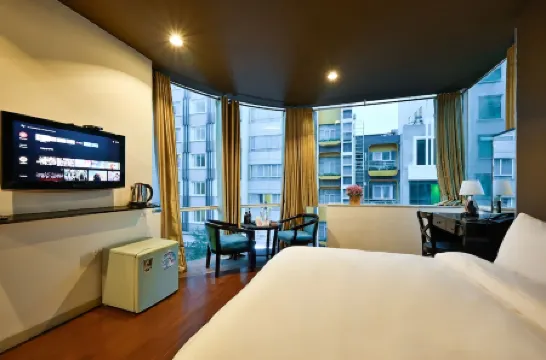 The Noble Swan Hotel New World Отели рядом с достопримечательностью «Музей жертв войны»