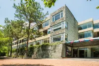 Cedarwood Villa