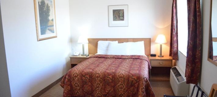 Knights Inn Quincy Hotels in Grant County