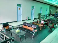 Urbanview Hotel Bagoes Sintang by RedDoorz Hotels in Sintang