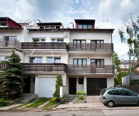 Folks Village Plowce House