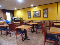 American Inn and Suites Houghton Lake Hotels in Markey Township
