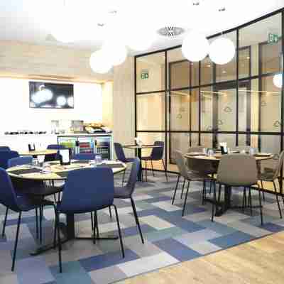 Air Rooms Rome Airport by HelloSky Dining/Meeting Rooms