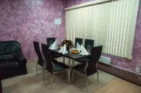 Alberta House Hotels near Skeyt-Park