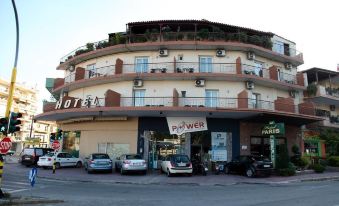 Paris Hotel - Housity