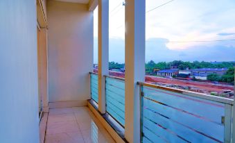 FabHotel Kanchan Plaza