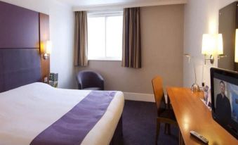 Premier Inn Warrington Central North