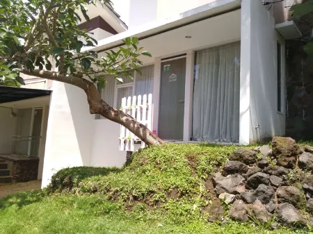 Alana Family 2 Bedroom Syariah Отели в г. South Tarogong